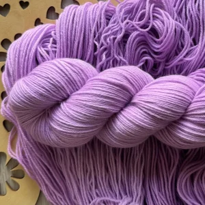 laine mérinos et nylon coloris parme